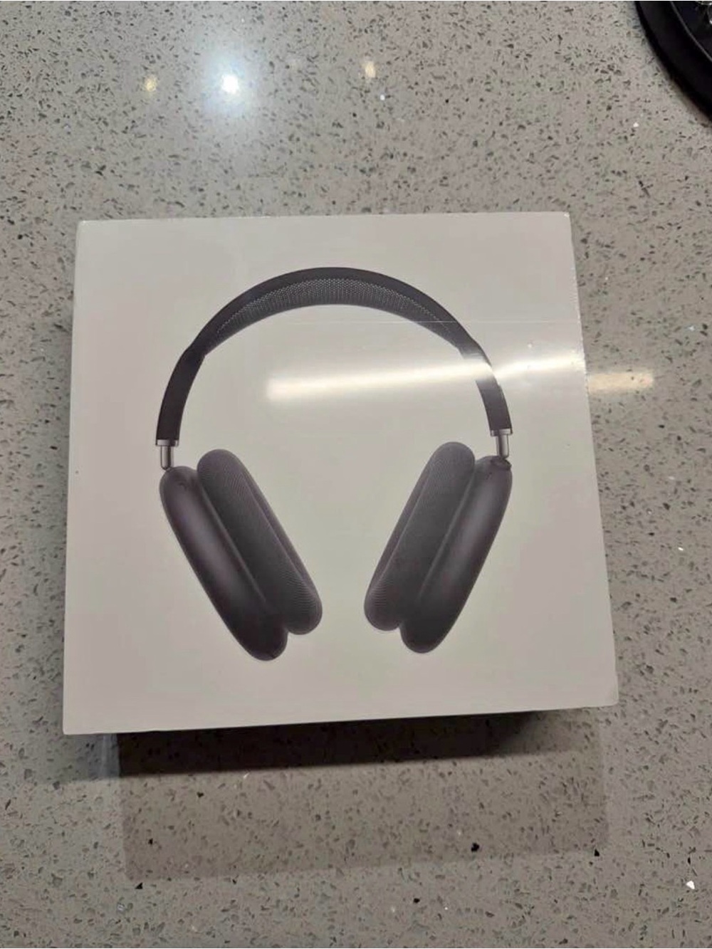 APPLE AirPods Max Space Grey Brand New